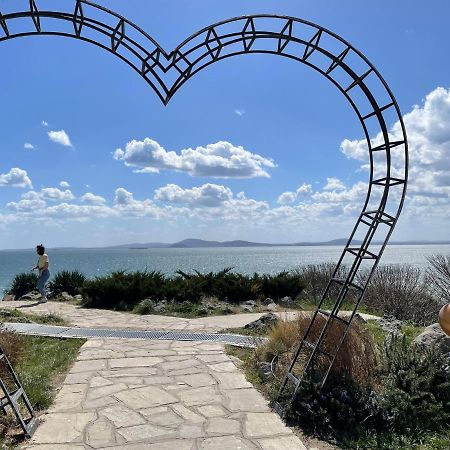 Brand New First Line Sea View 2 Bedroom Apartment Burgas Stad Buitenkant foto