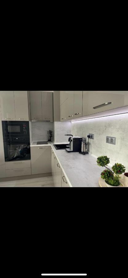 Brand New First Line Sea View 2 Bedroom Apartment Burgas Stad Buitenkant foto