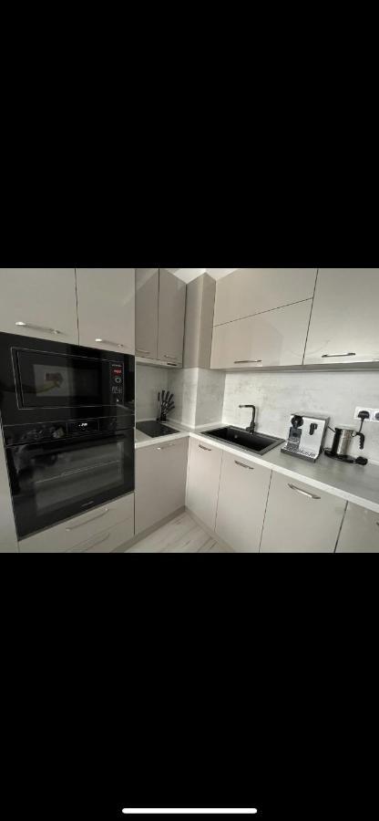 Brand New First Line Sea View 2 Bedroom Apartment Burgas Stad Buitenkant foto