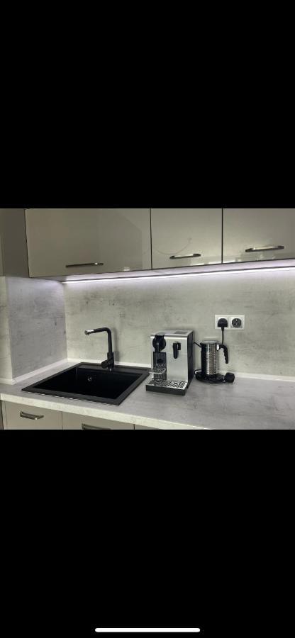 Brand New First Line Sea View 2 Bedroom Apartment Burgas Stad Buitenkant foto